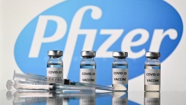 Власти Гонконга и Макао остановили вакцинацию препаратом Pfizer