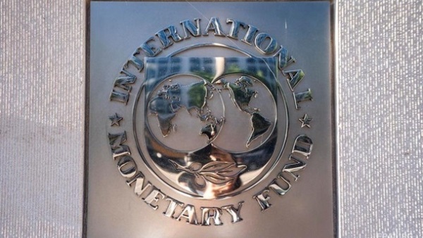 Киев обсуждает новые обязательства с МВФ