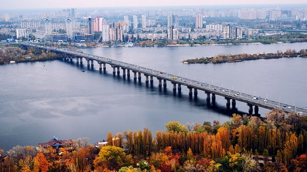 В Киеве проведут реставрацию моста Патона
