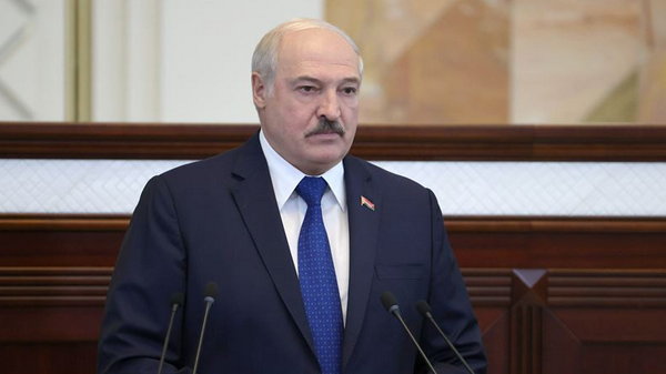 Лукашенко поклялся не быть президентом до смерти