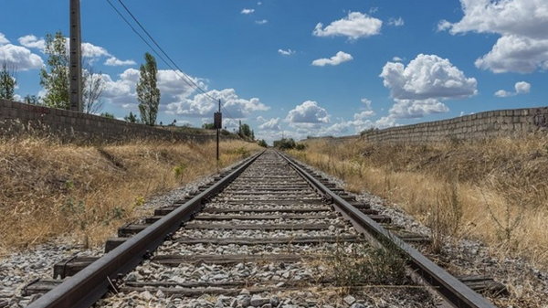 В Одессе под колесами поезда погиб мужчина