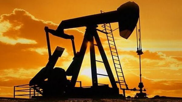 Цены на нефть возобновили снижение