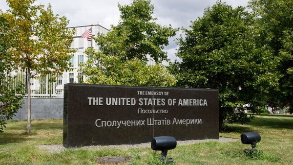 Західні посольства не планують евакуюватися з Києва – ЗМІ