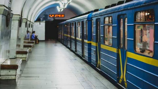 У Києві відновлять роботу дві станції метро