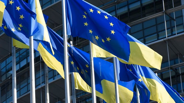 Єврокомісар описав шлях України в ЄС