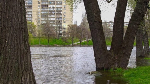 У Києві різко впав рівень води у Дніпрі
