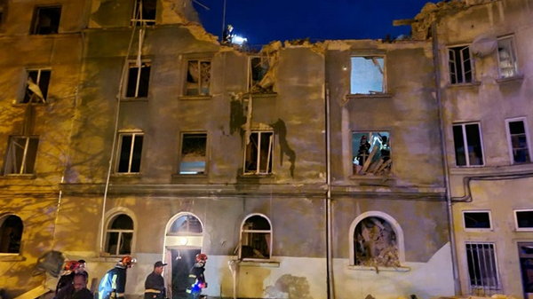 У Львові підрахували зірвані дахи та вибиті вікна через ворожу атаку