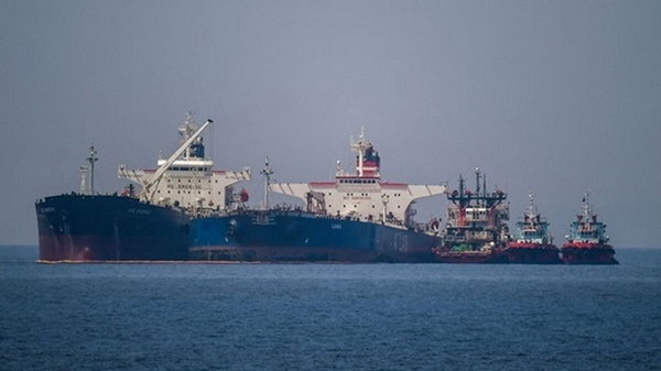 ОАЕ заборонили вхід у свої води танкерам з Камеруну