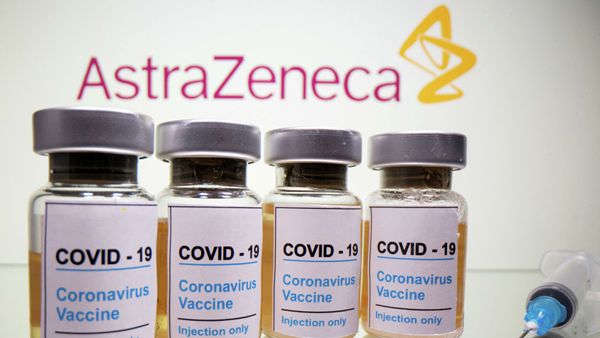 Страны массово отказываются от вакцины AstraZeneca: что происходит?