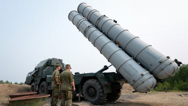 Війська РФ вдарили по Харкову ракетою С-300