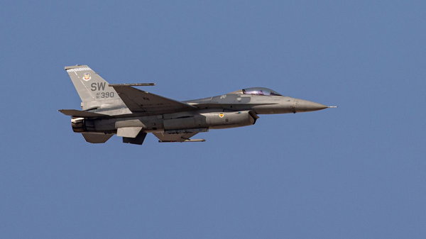 Сирський назвав обмеження для F-16 на лінії фронту