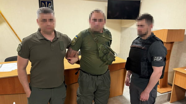 Інспектор колонії на Запоріжжі постачав наркотики засудженим