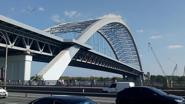 Прокуратура вимагає стягнути 2 млрд за договором Подільського місту