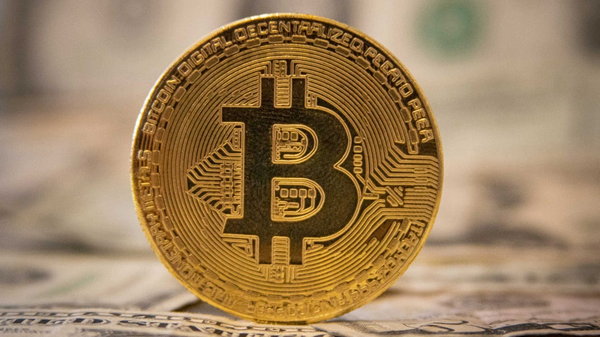 Bitcoin после обвала подорожал на 15%
