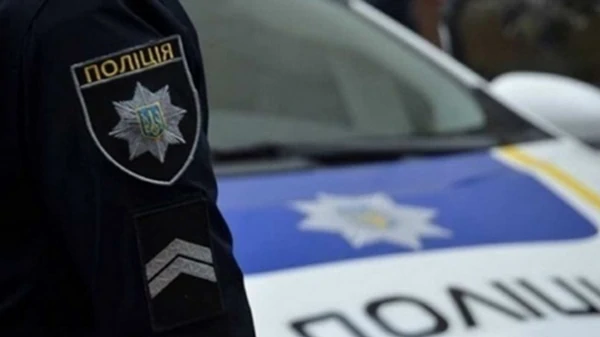 На Харківщині РФ атакувала дроном авто поліції, троє поранених