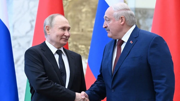 Зросло число білорусів, що вважають Росію небезпечнішою за США - СЗР