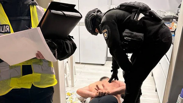 В Києві чоловік влаштував стрілянину про перехожих