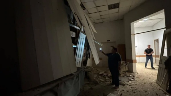 Росіяни вдарили по лікарні у Херсоні