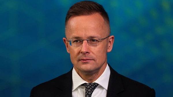 Вступ України до Євросоюзу може втягнути ЄС у війну - Сійярто