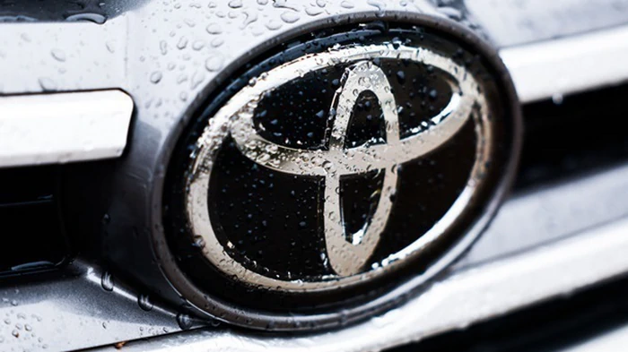 Продажи и производство Toyota упали в июле
